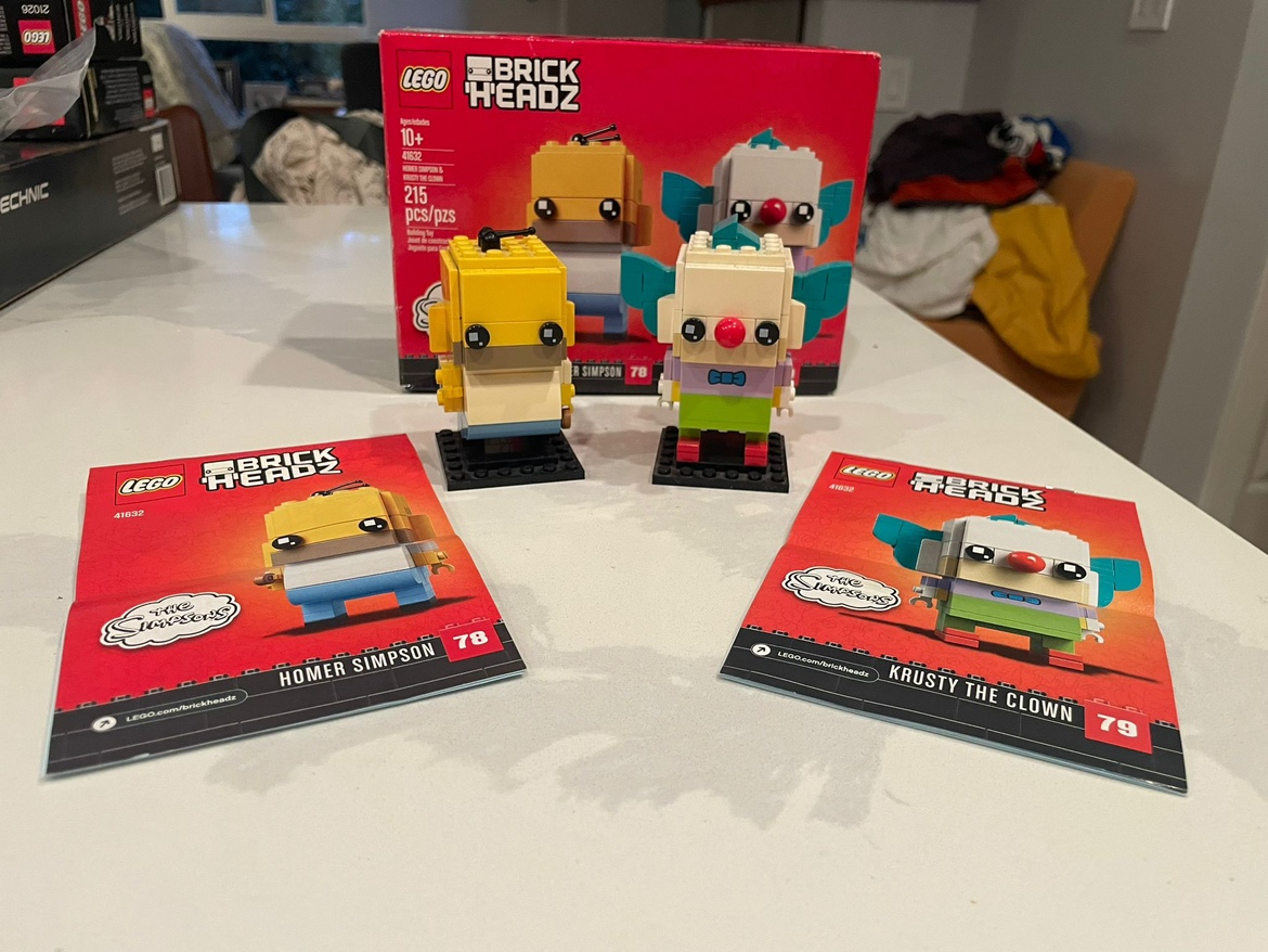 LEGO Brickhedz The Simpsons Homer & Krusty the Clown (41632) thumbnail