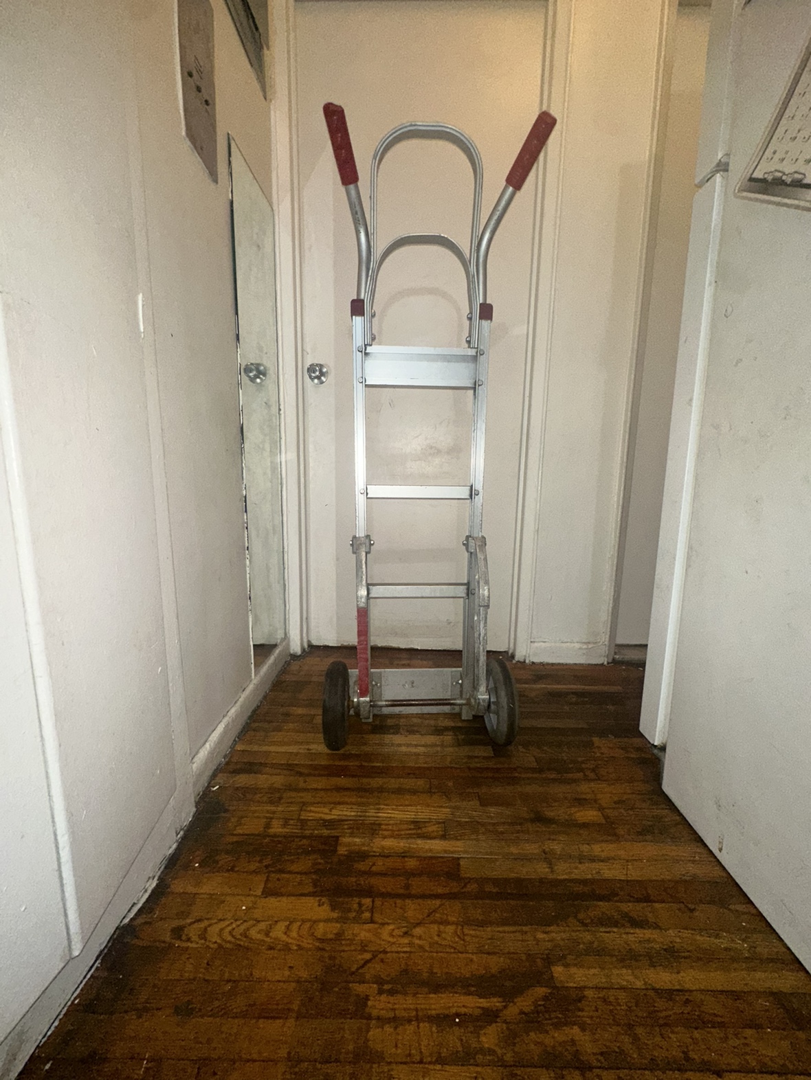Hand truck - photo 2