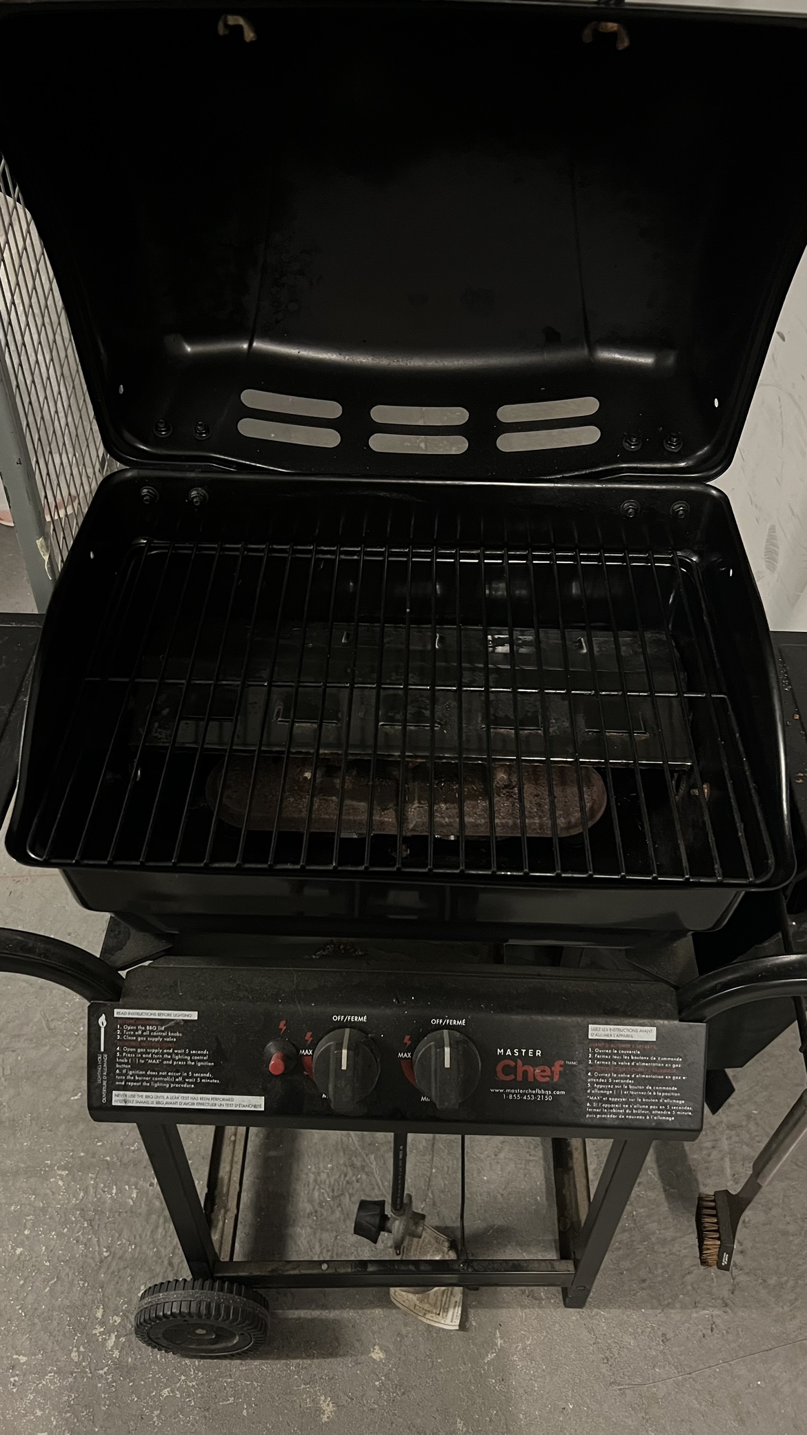 MASTER Chef 280 2-Burner Propane Gas BBQ Grill - photo 5