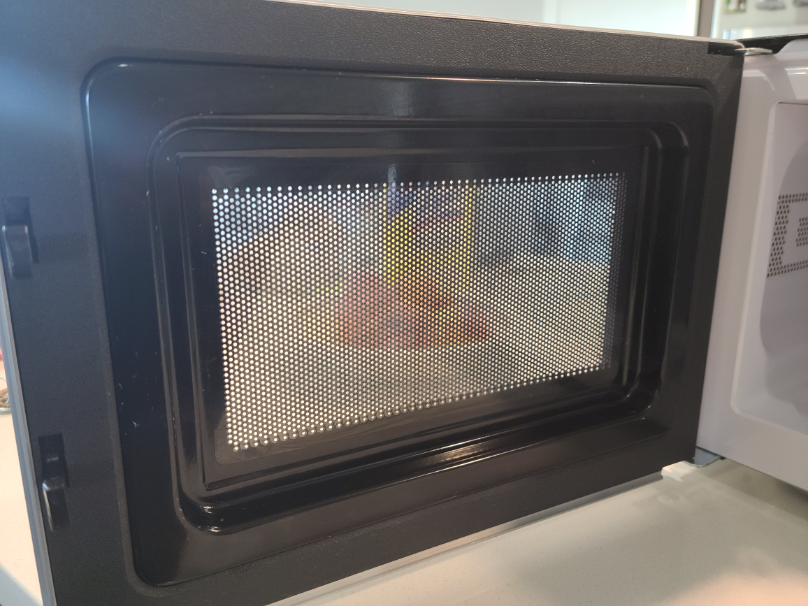 Microwave - photo 2