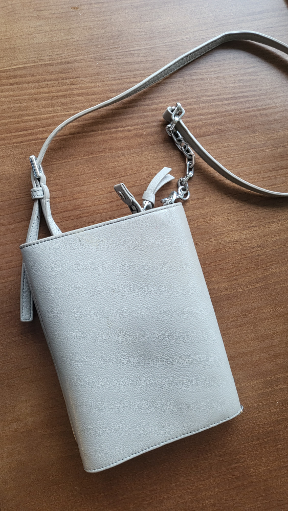 TORY BURCH Chain-Link Leather Crossbody Bag image indicator(2)