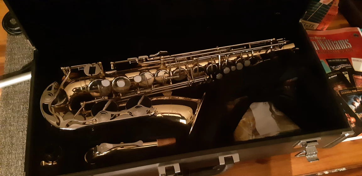 Yas-23 Yamaha Alto Saxophone with Case