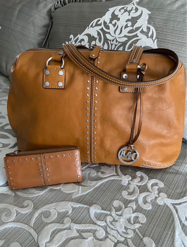 Michael Kors Purse & Wallet Set