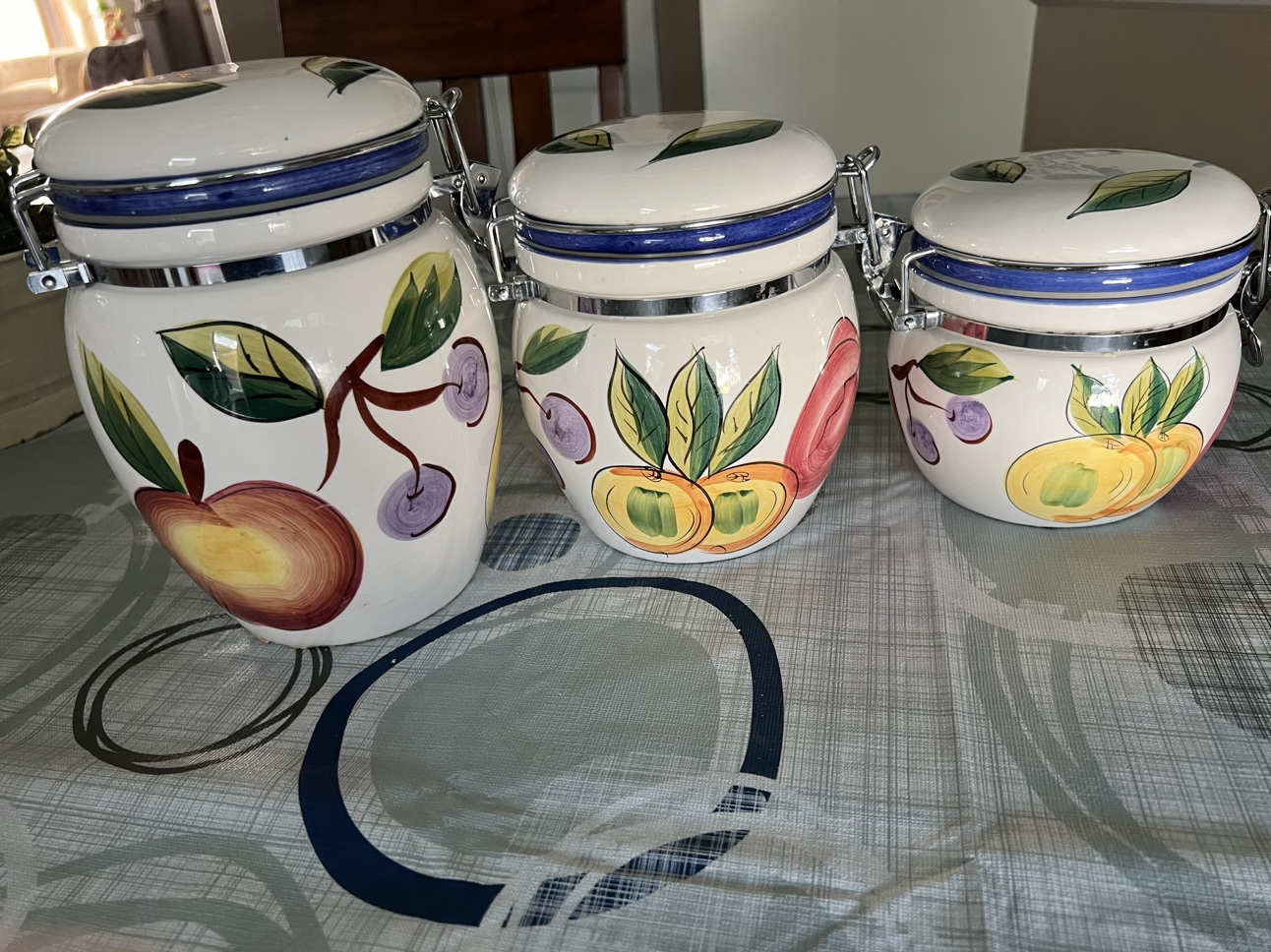 Canister set. 4pc