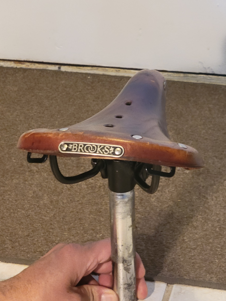 Brooks  standard leather bicycle seat - photo 2