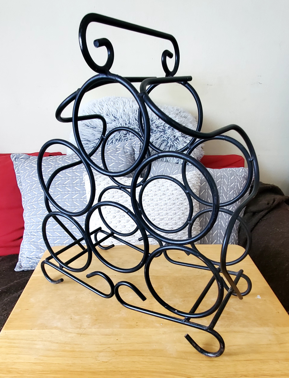 Countertop Metal Wine Rack - Holds up to 6 bottles