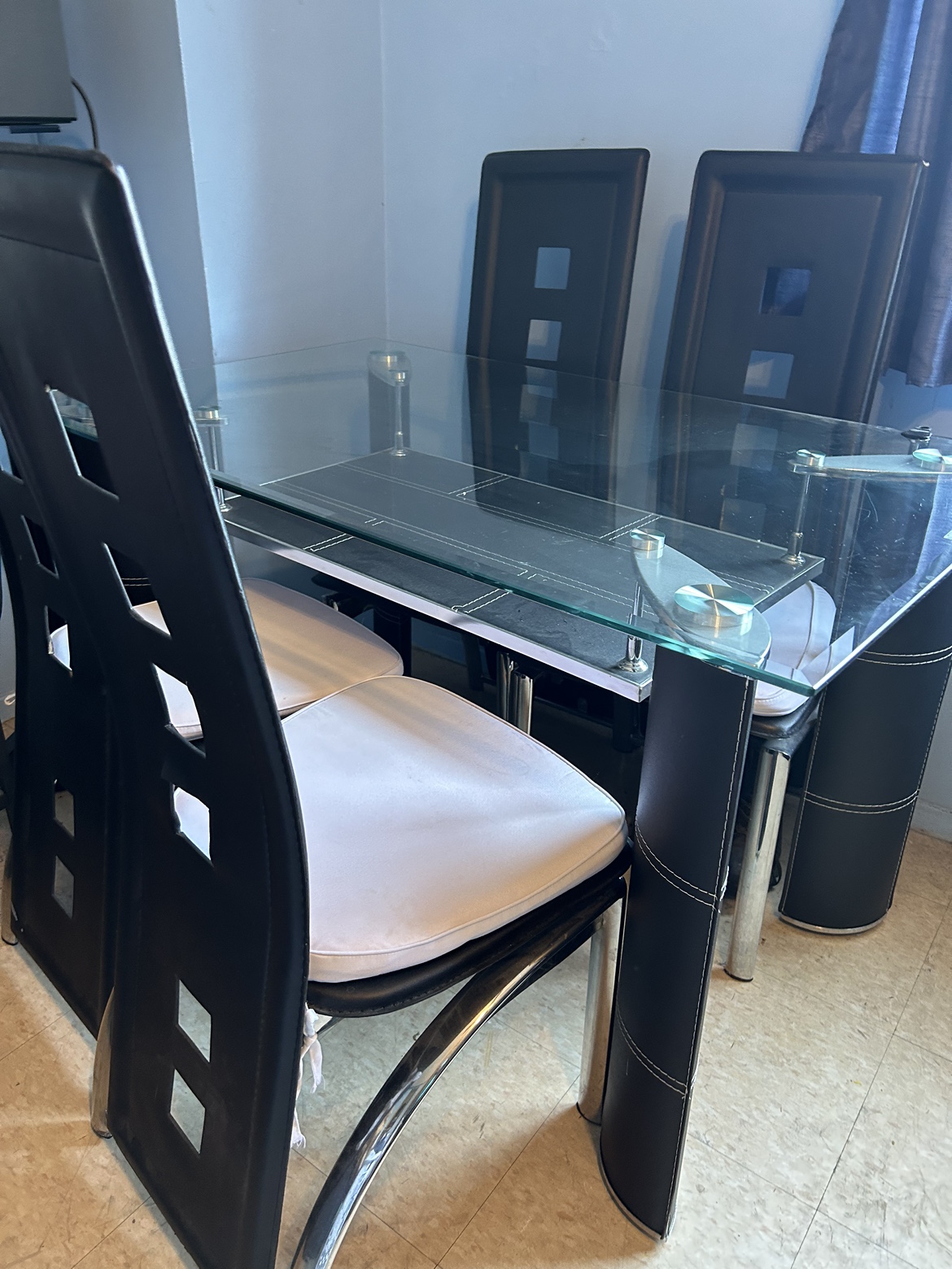 Dining room table - photo 4