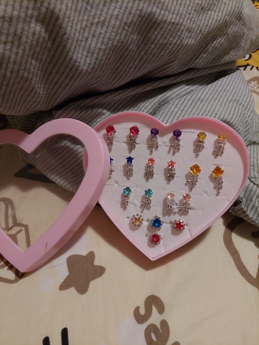 Heart-Shaped Box With Clipped On Earrings & Rings