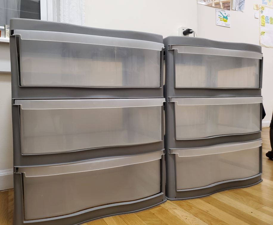 Sturdy 2 plastic drawers image indicator(2)