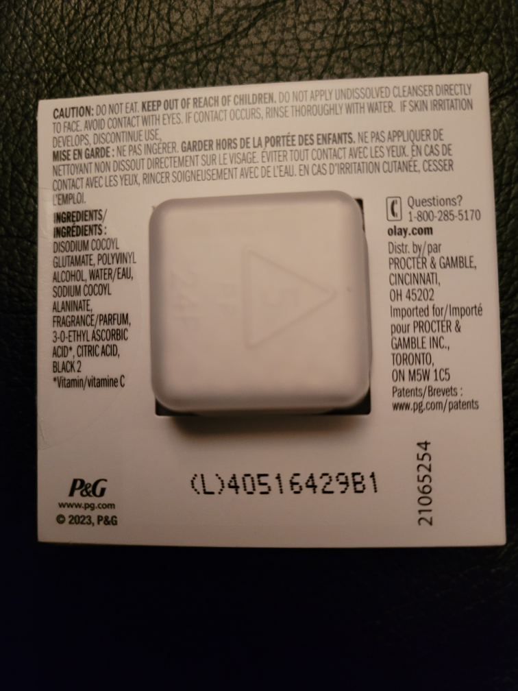 ⚽️ Olay Facial Cleansers image indicator(2)