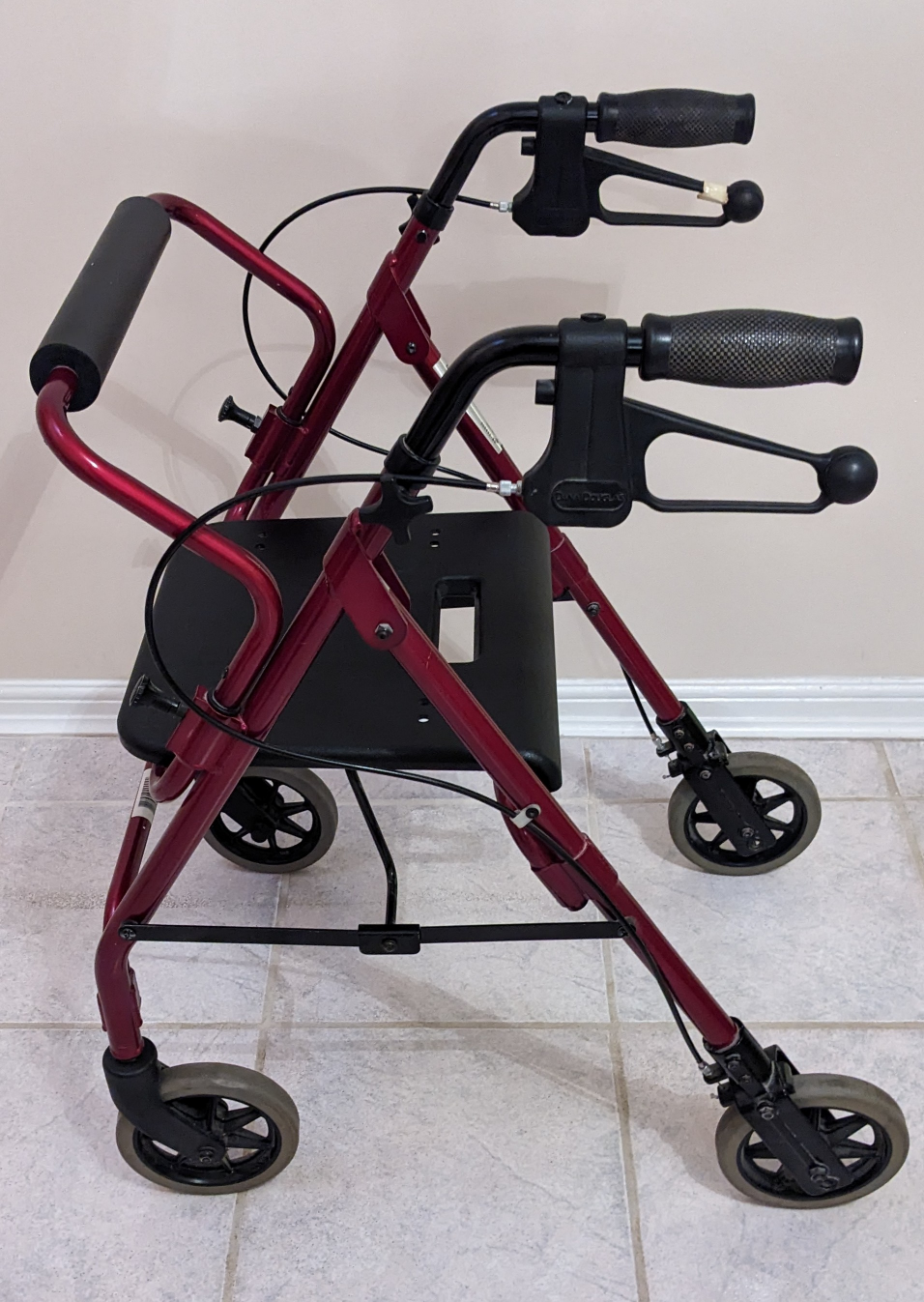 Nexus 1 Seated Rolling Walker Rollator image indicator(3)