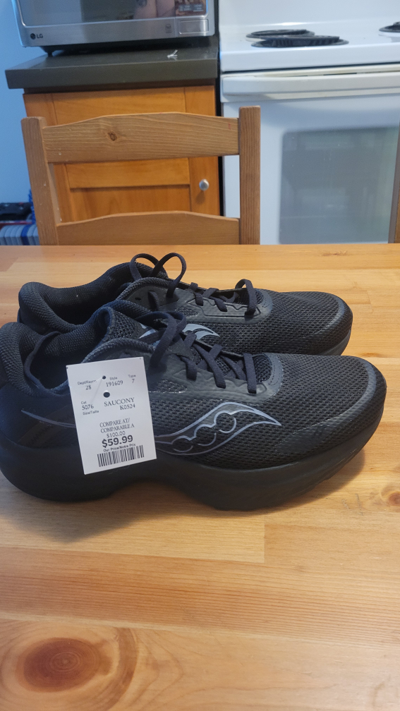 #freecycle running shoes. brand new