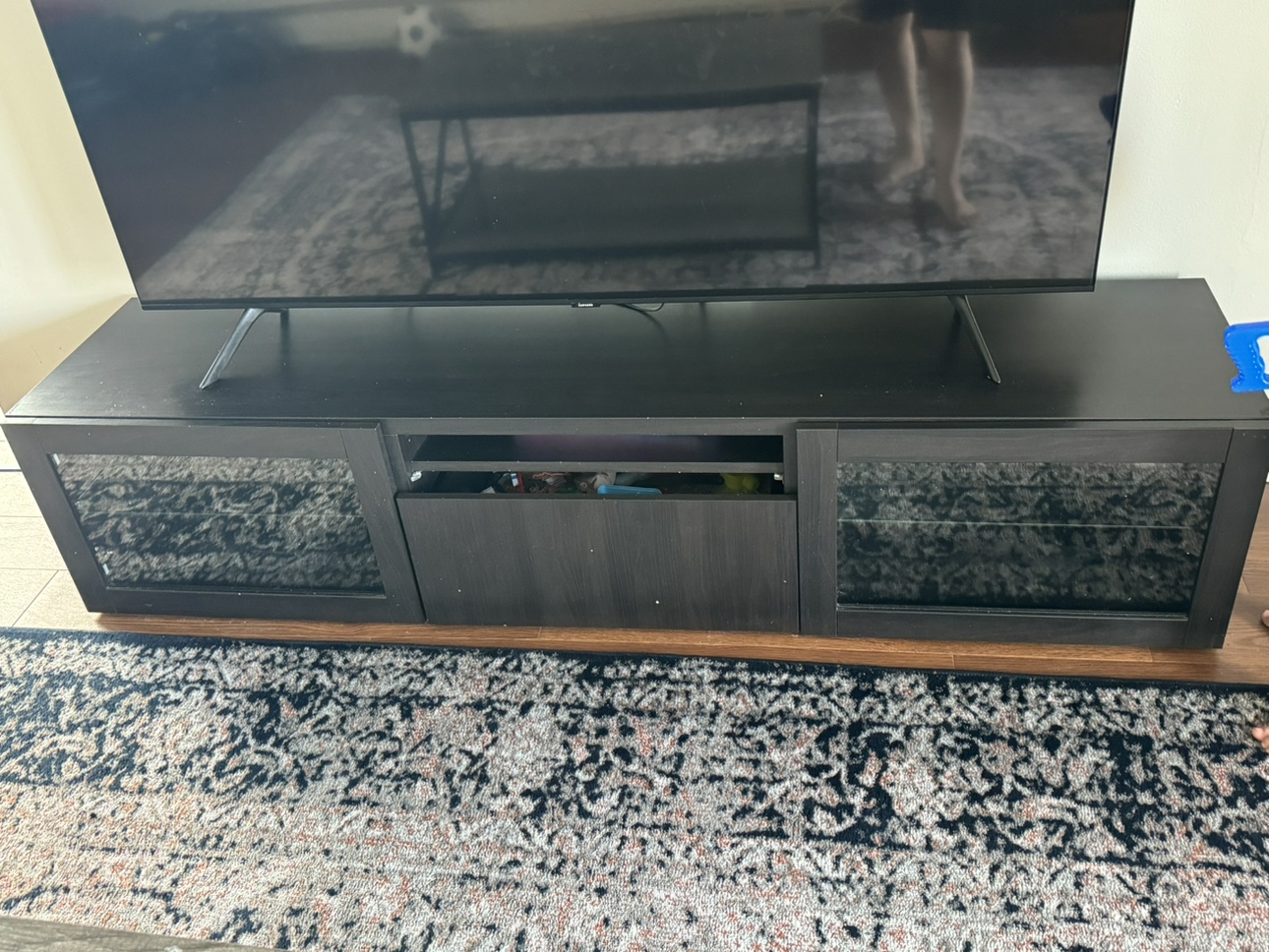 Tv stand