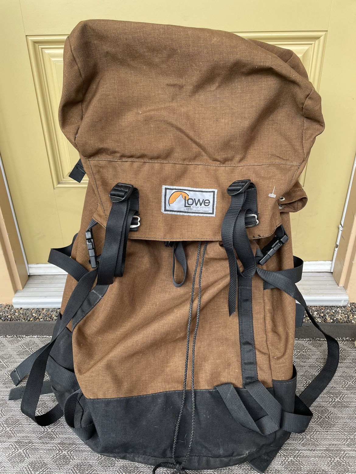 Vintage Lowe Alpine System backpack 80L new condition from 80s image indicator(5)