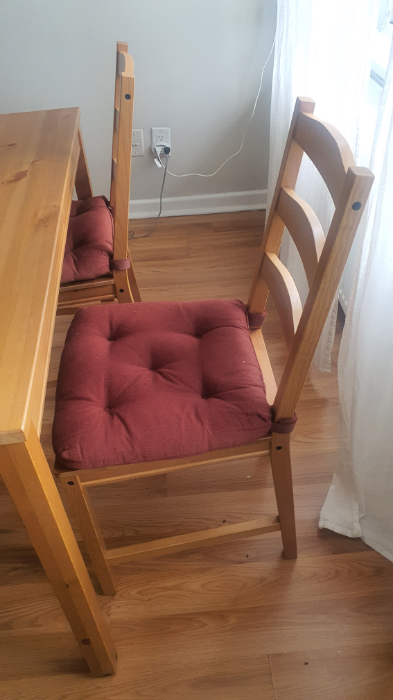 ikea dining table - photo 3