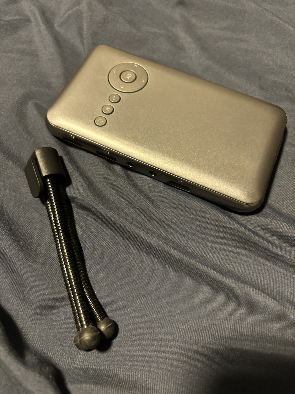 Mini projector thumbnail