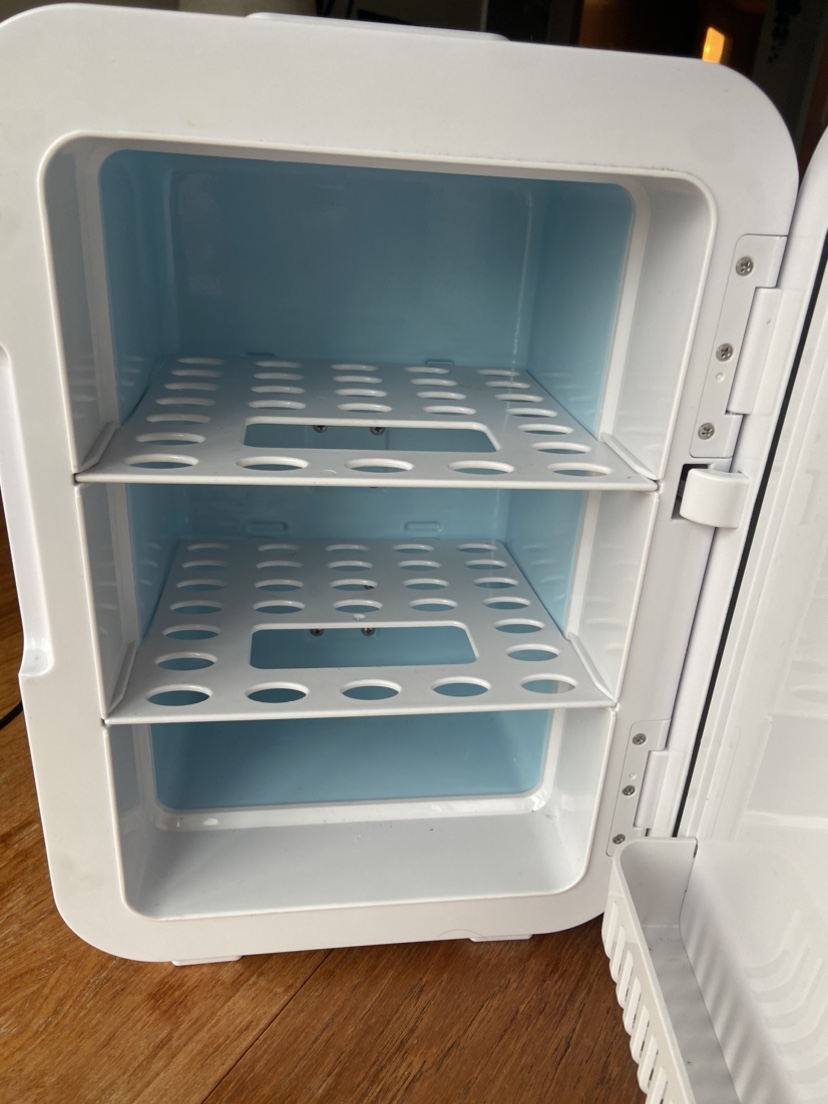 Mini Fridge - photo 2