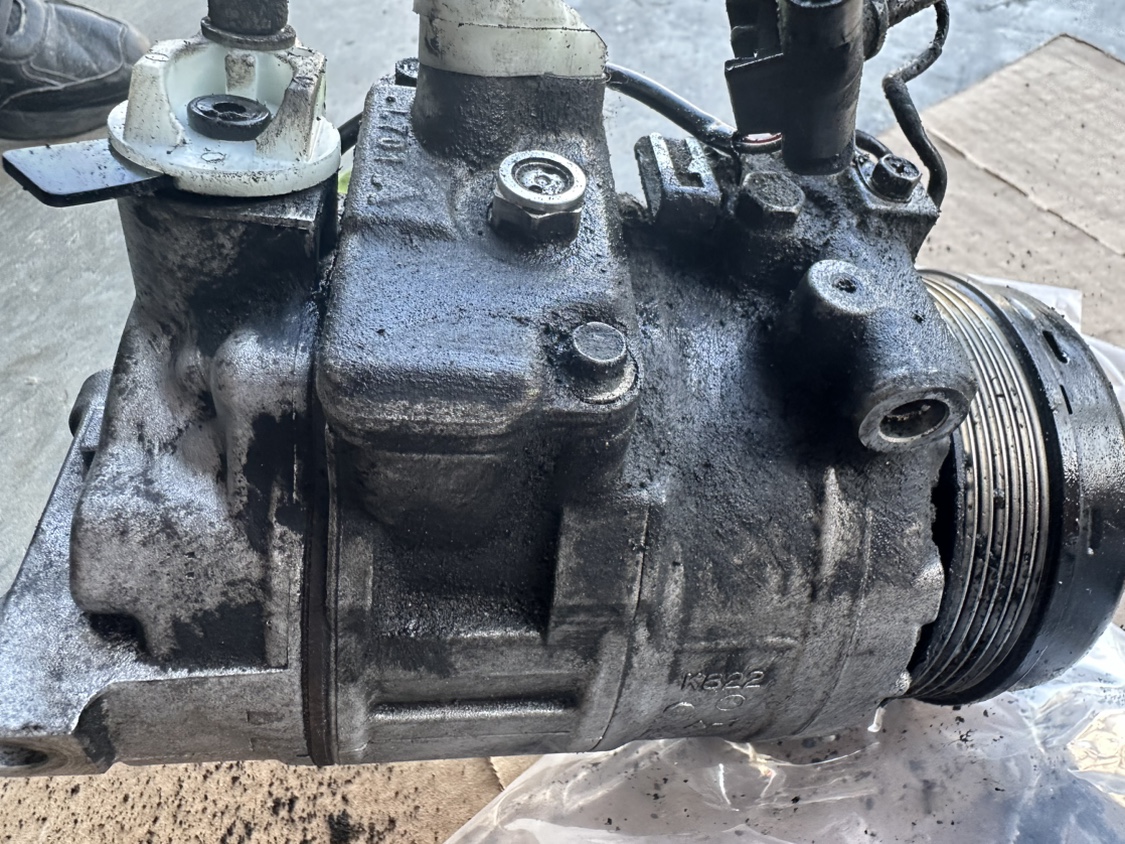 AC compressor - sprinter 2500 (2014 to 2016) - photo 2