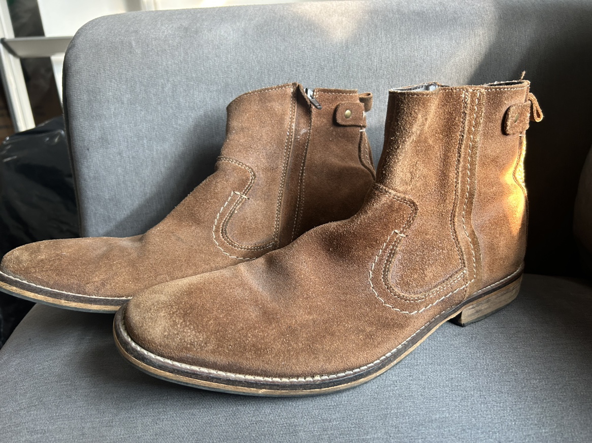 Men’s boots thumbnail