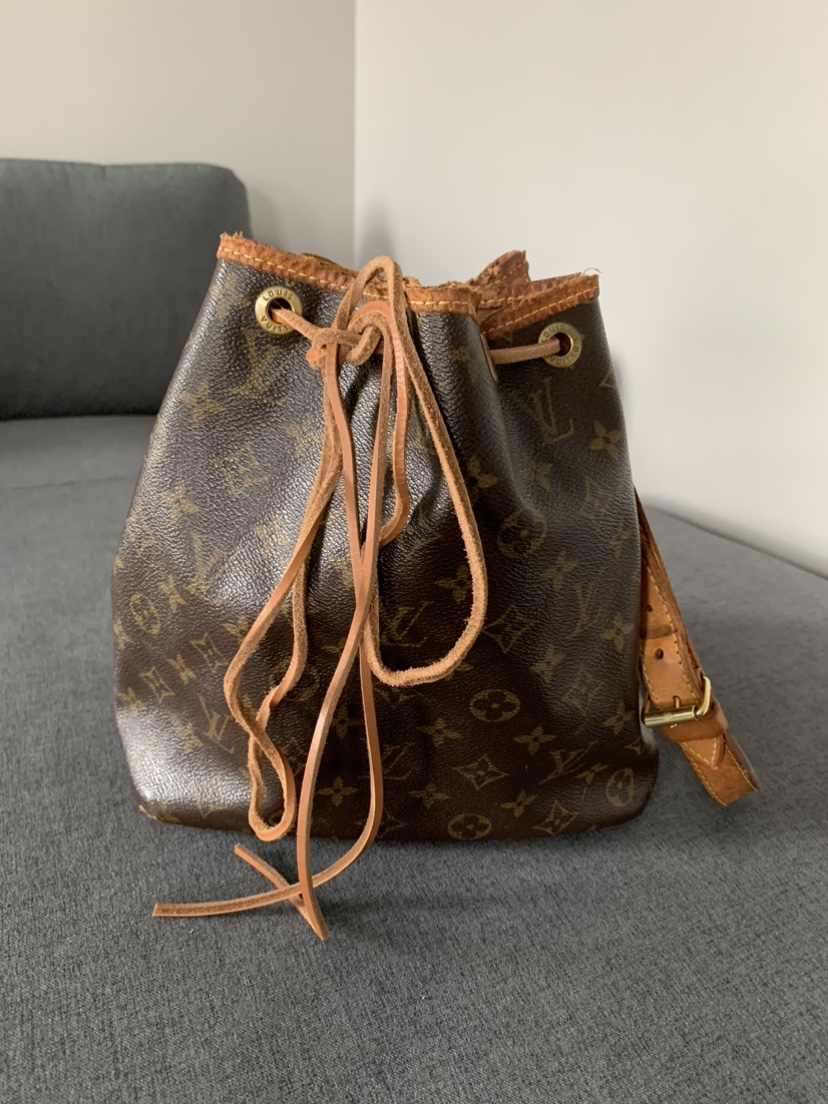 Authentic Louis Vuitton petite noe