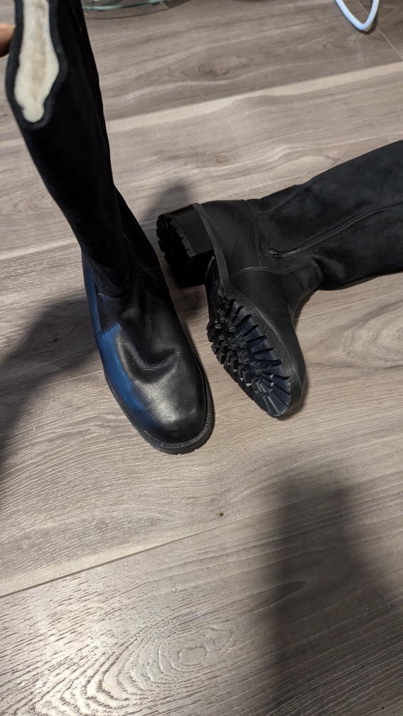 women black shoes boots