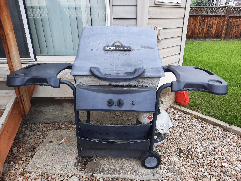 Free propane BBQ with free propane tank thumbnail