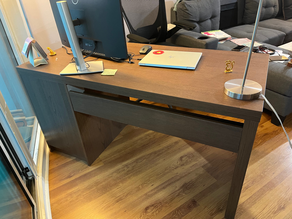 Office Desk in good condition for sale - photo 3