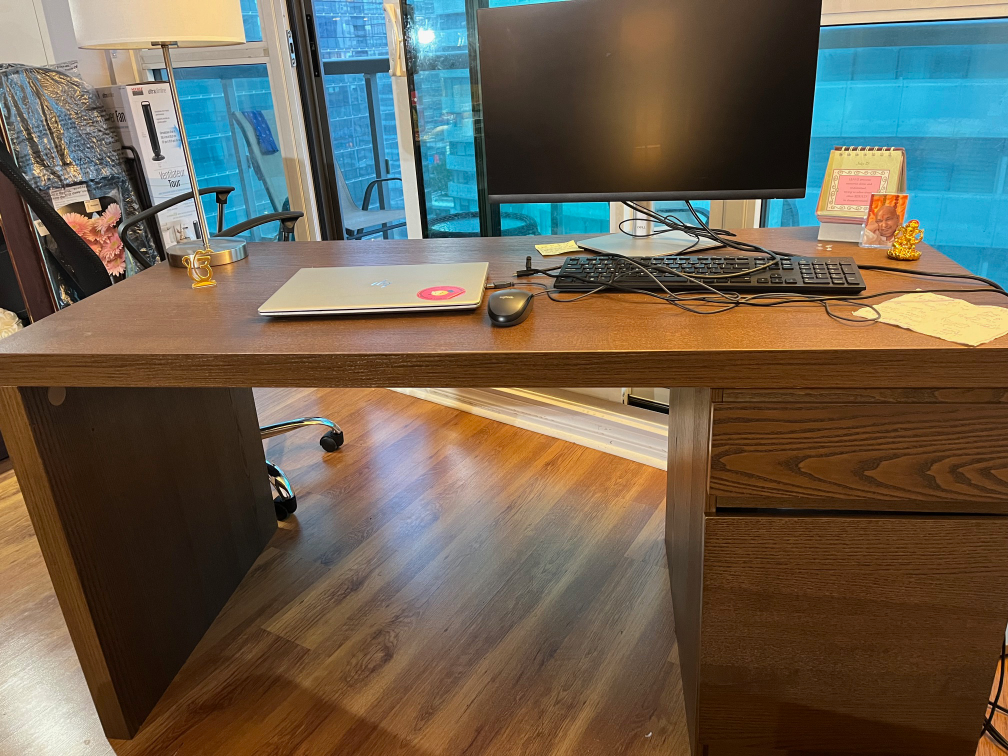 Office Desk in good condition for sale - photo 4