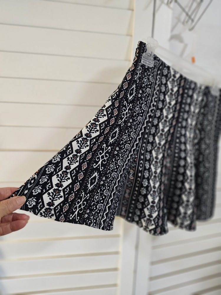 Bershka mini cracked skirt - photo 3
