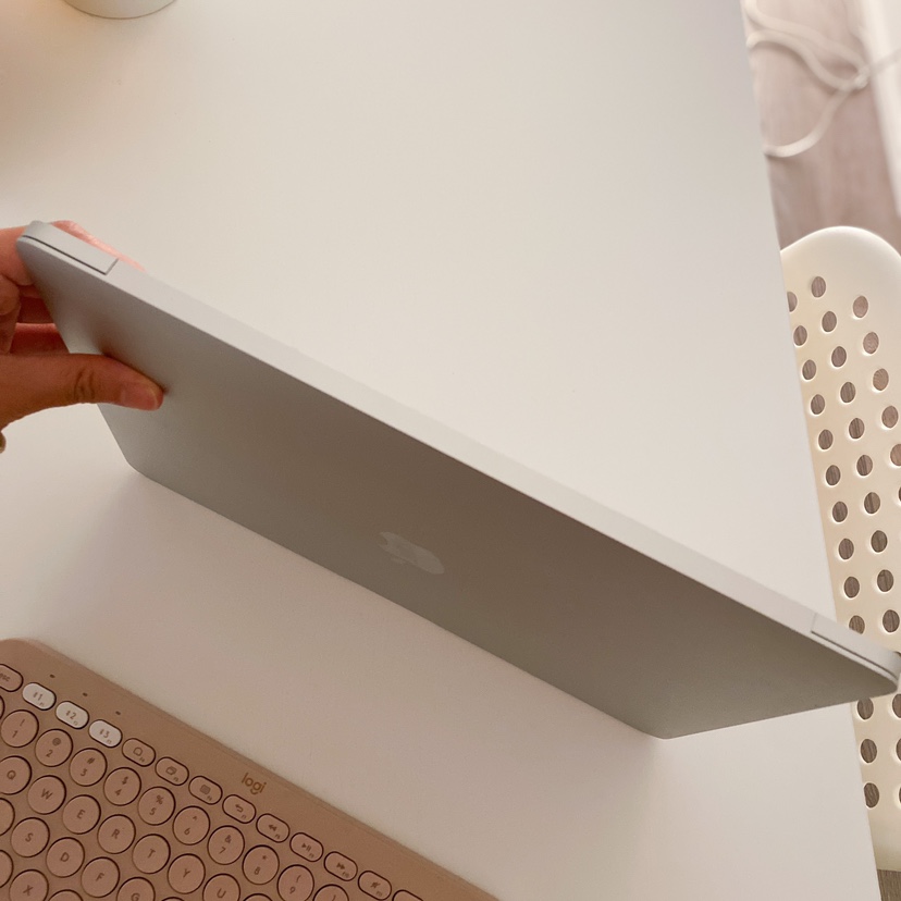 For Sale: MacBook Air (256GB) with Free Logitech Keyboard image indicator(4)