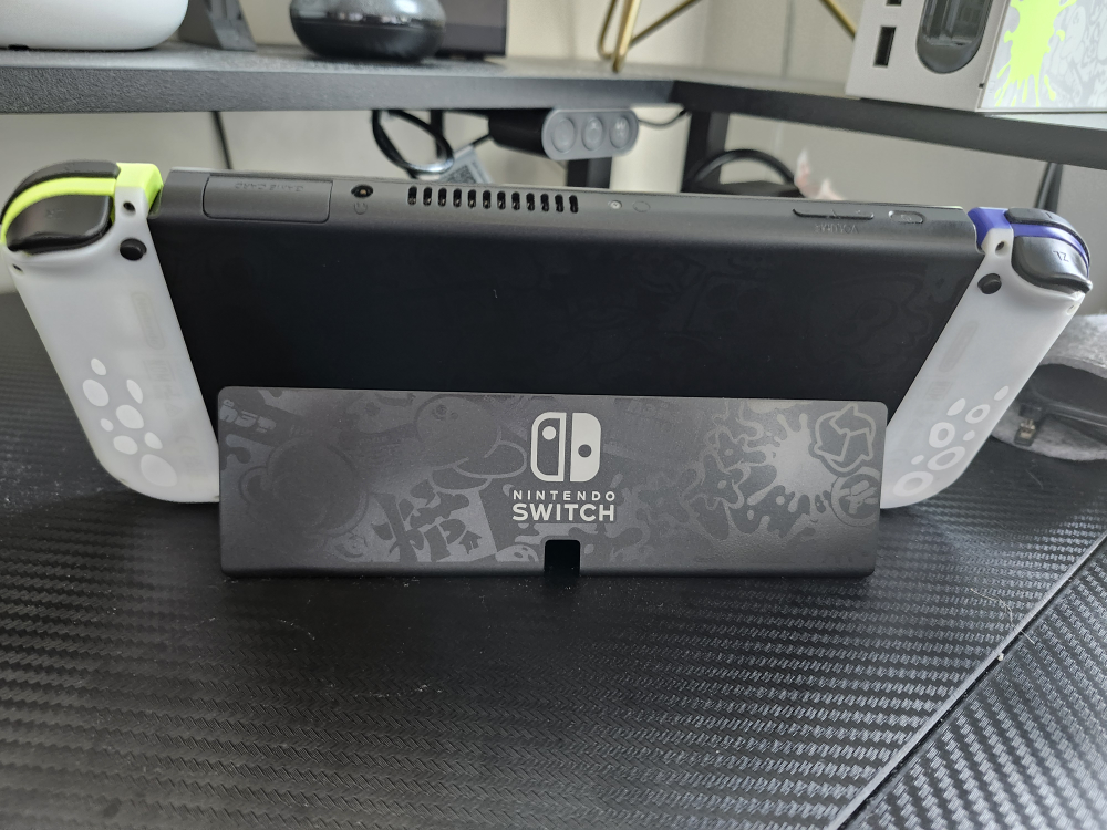 Nintendo Switch OLED Splatoon Special Edition - photo 3