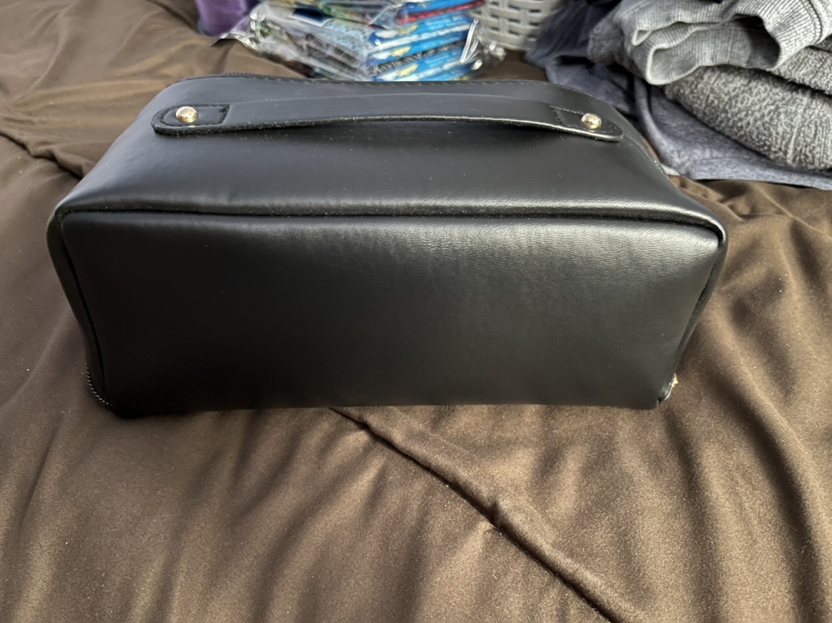 Toiletry and makeup travel bags and makeup organizer image indicator(4)