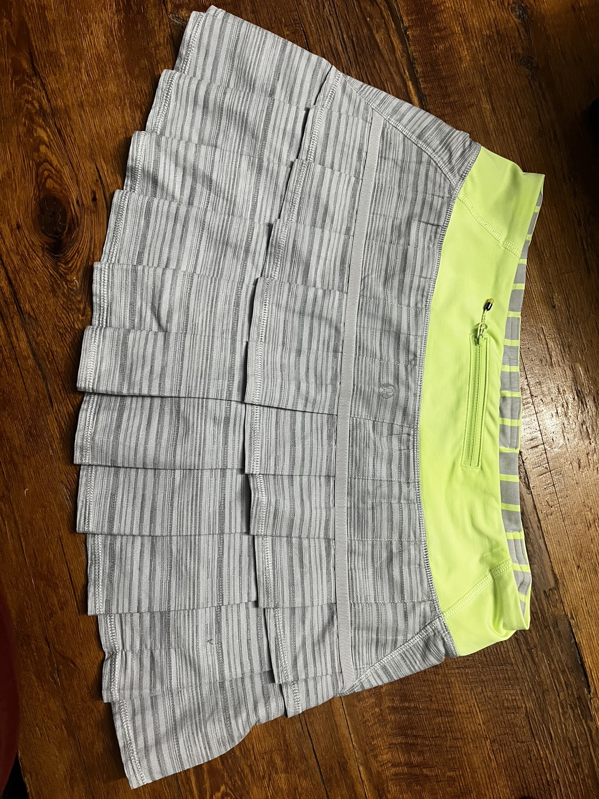 Pleaded Lululemon Skirt - photo 4