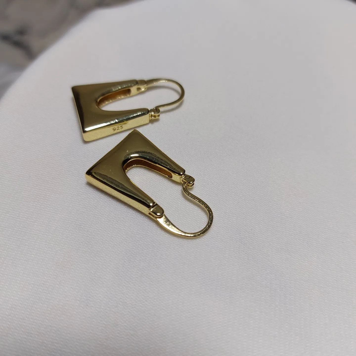 Gold plated Earrings image indicator(3)