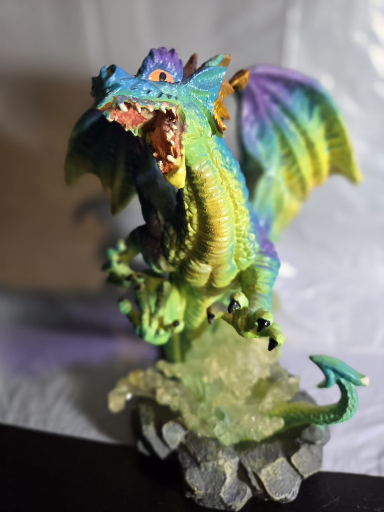 Water Dragon Statue thumbnail