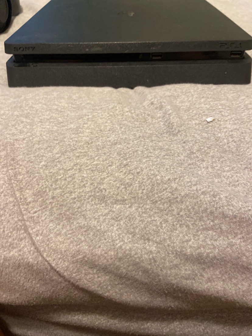 PS4 bundle - photo 3