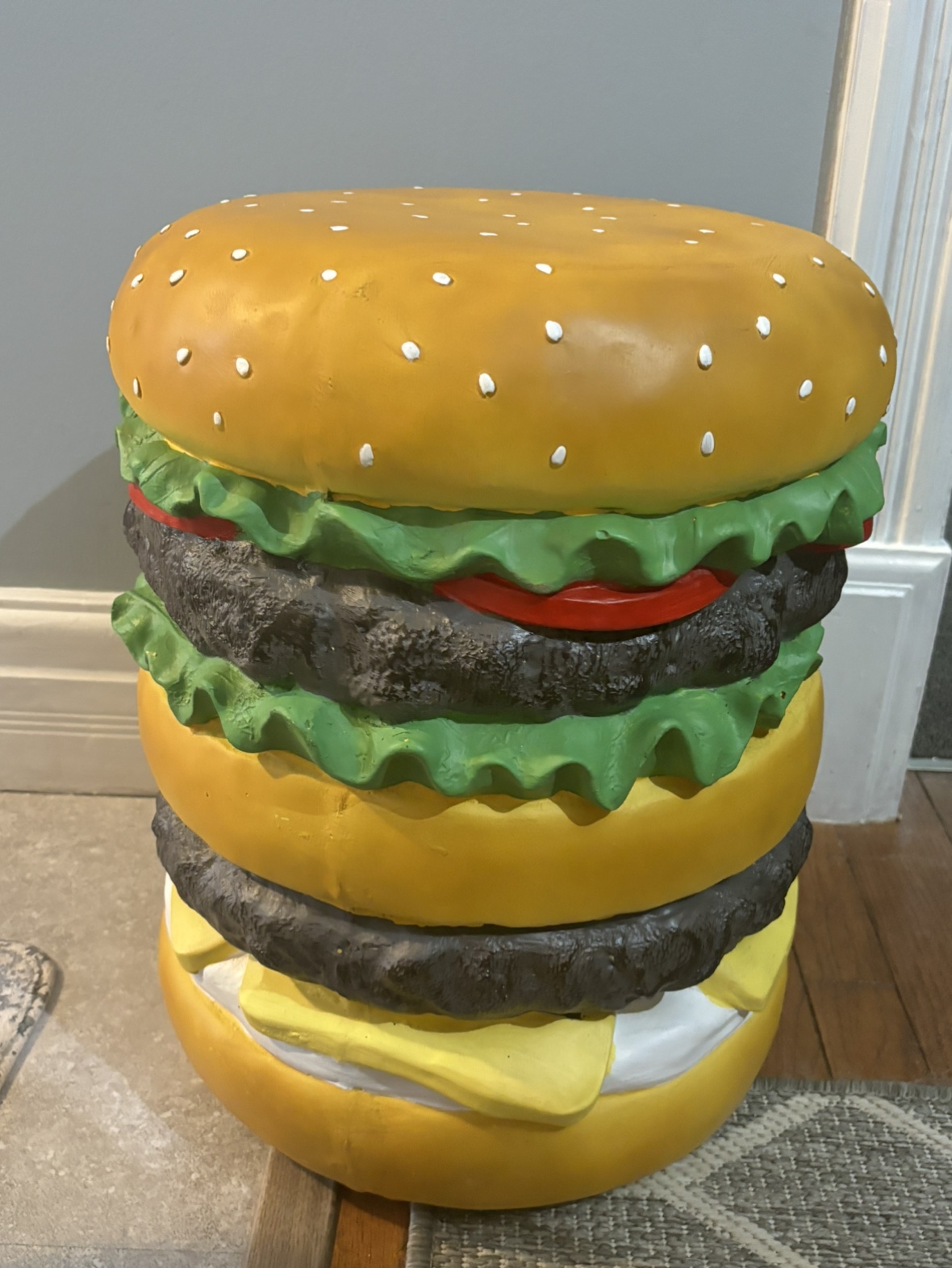 Burger Stool