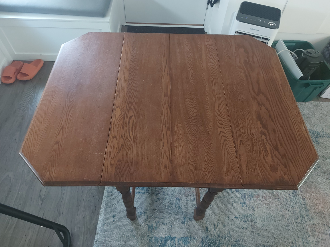 Antique Wooden Kitchen Table image indicator(2)