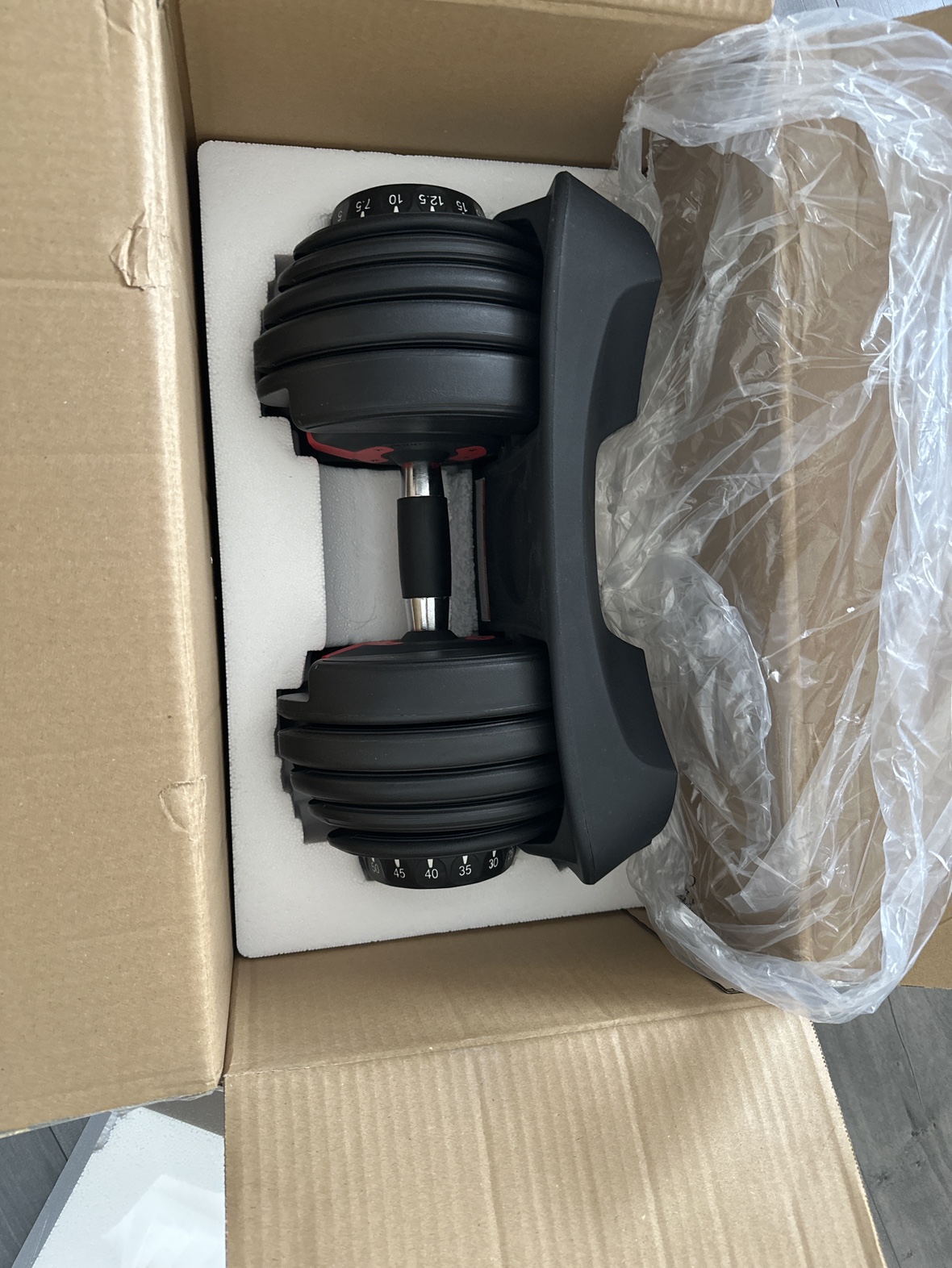 Adjustable dumbbell thumbnail