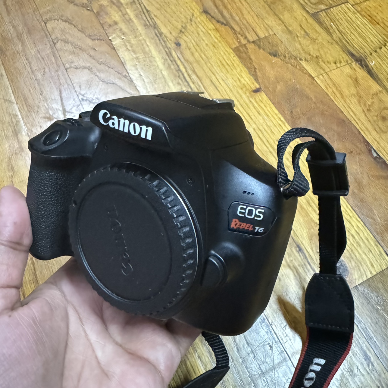 Canon t6 body and charger only
