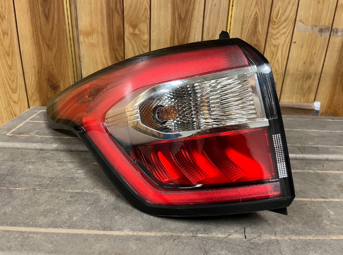 2018 Ford Escape Lh Tail Light