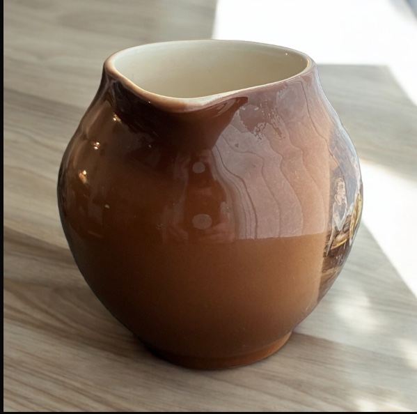 Vintage Lancaster Sandland 3.5" Creamer Oliver Twist Hanley image indicator(2)