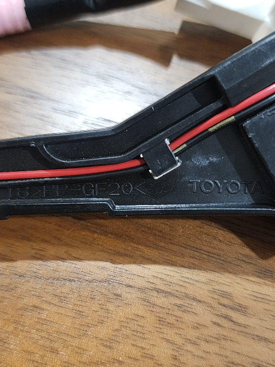 Toyota/Lexus Rear Door Open/Close Batton image indicator(4)