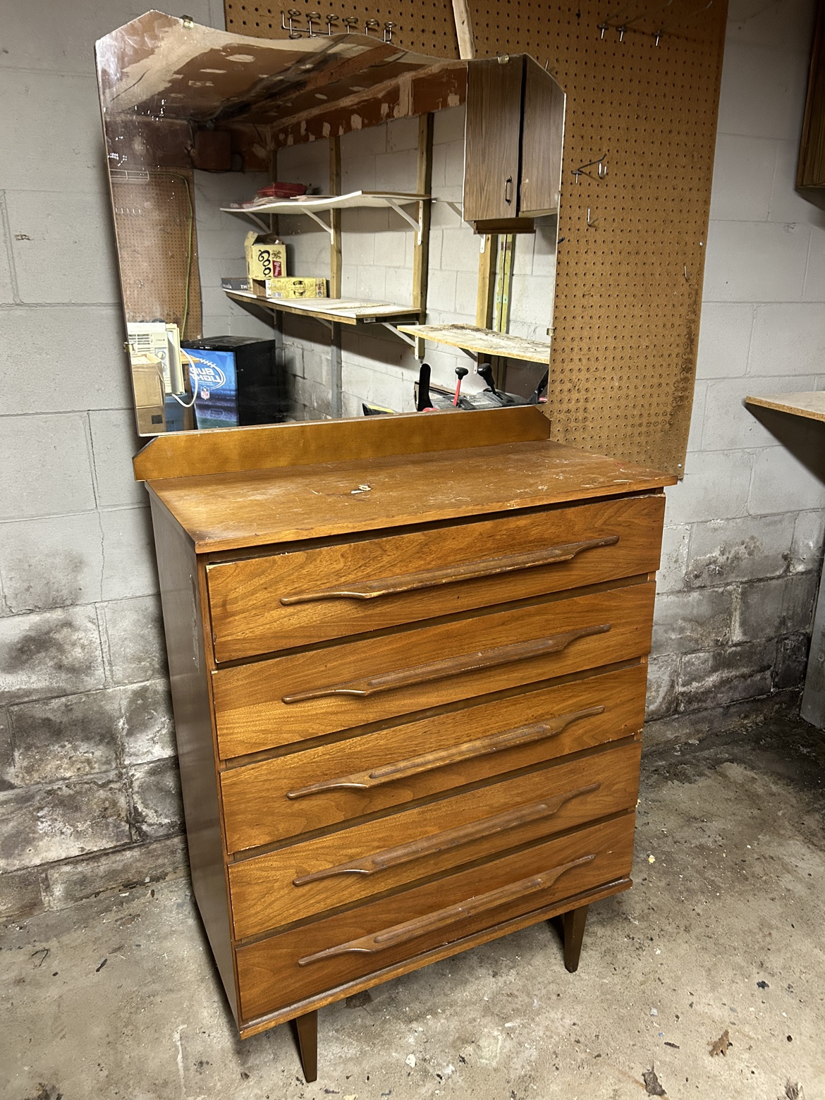 Vintage dresser thumbnail