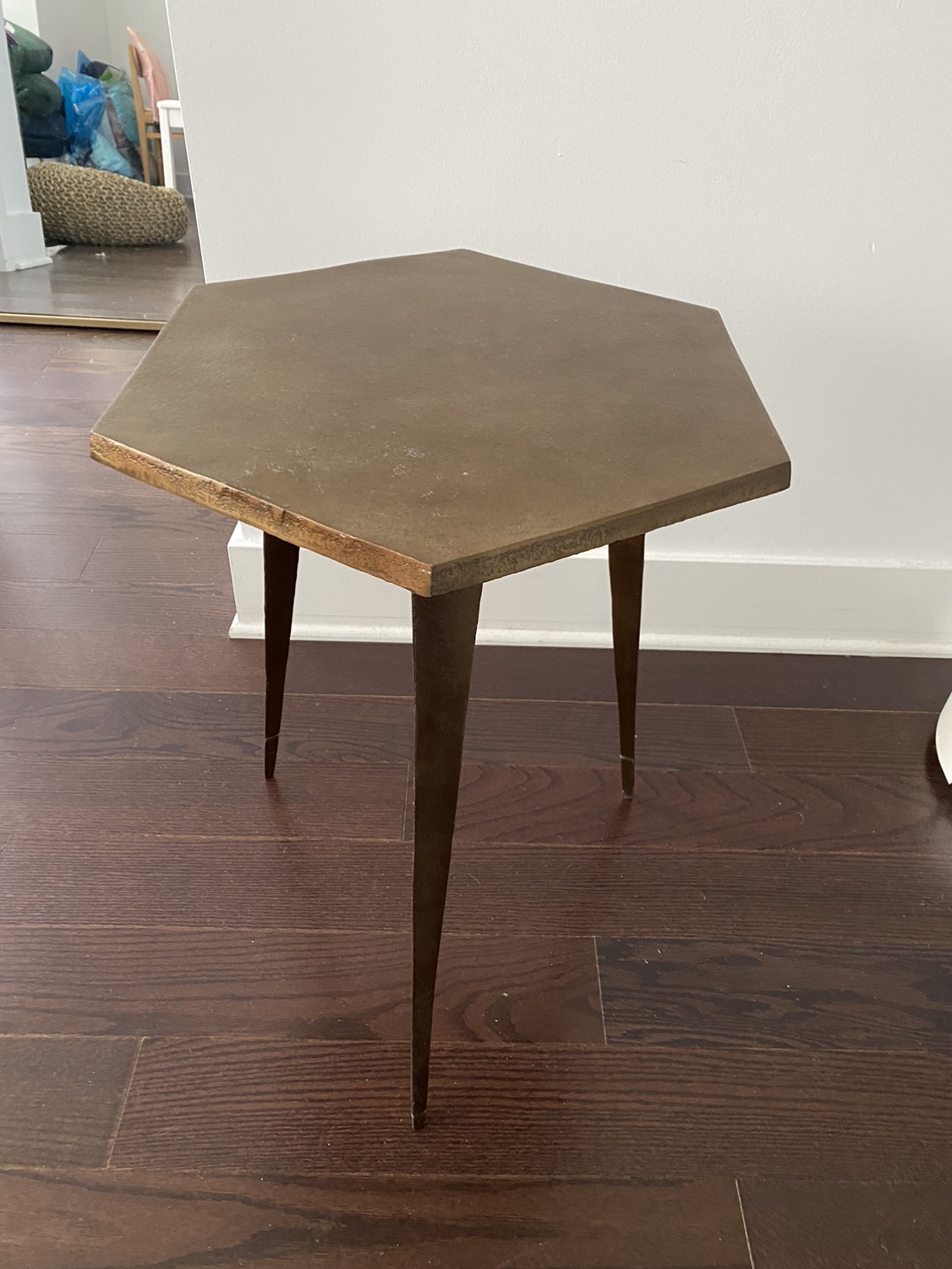 *Moving Sale* Metal Side Table/ End Table/ Night Stand - photo 2