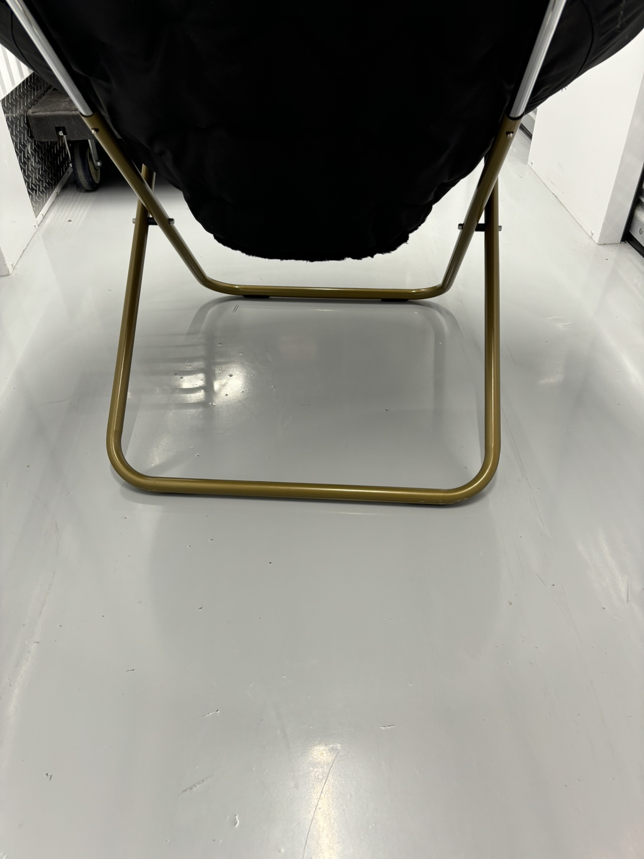 Black and Gold Saucer Chair - photo 2