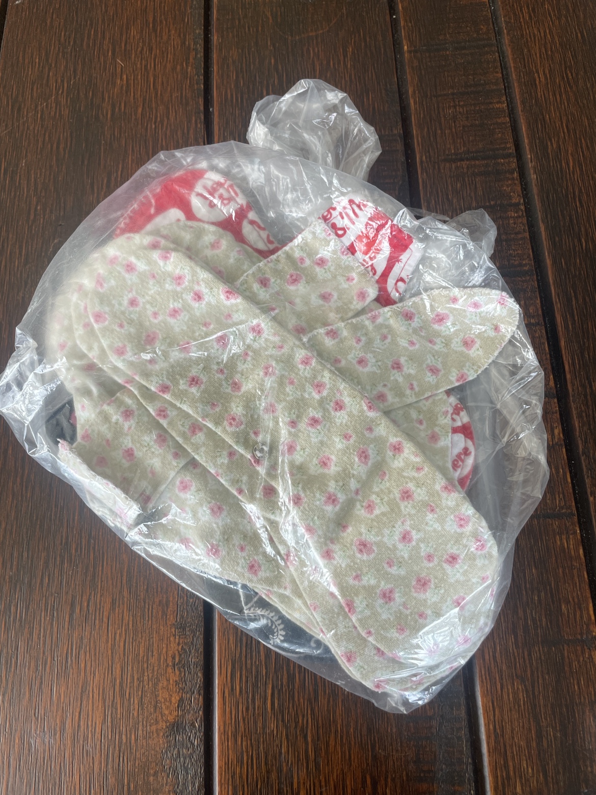 Free cloth pads thumbnail