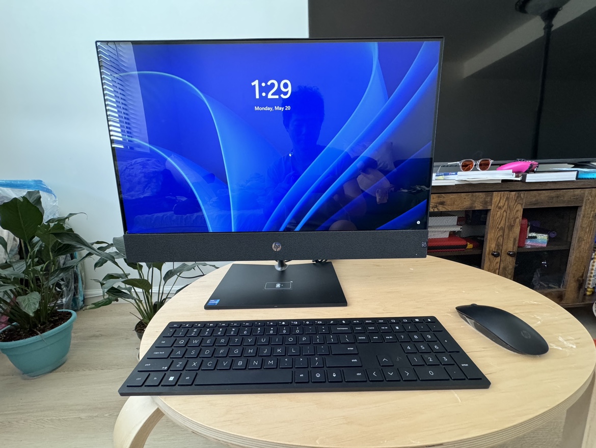 HP Pavilion 27” Full HD Touchscreen