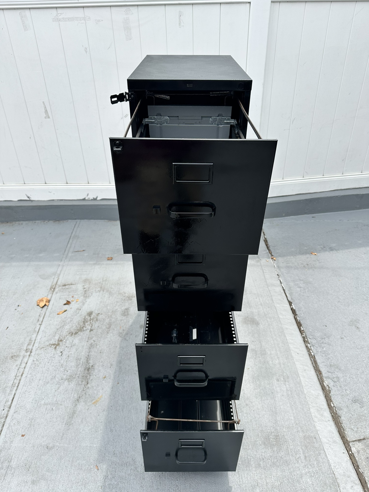 4 draw file cabinet - photo 4
