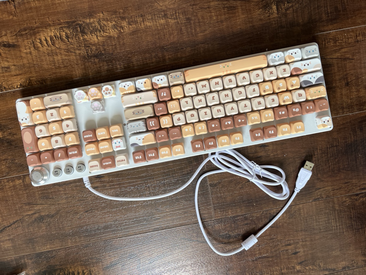 Cat pattern keyboard